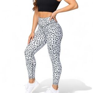 Balance Athletica Ascend Snow Leopard Leggings Small